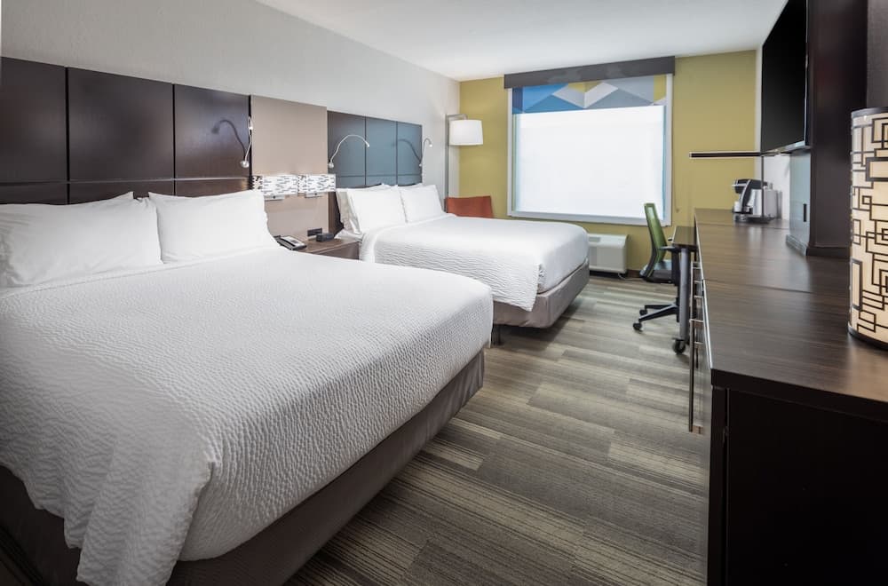 Holiday Inn Express Ft. Lauderdale Cruise-Airport by IHG — 13