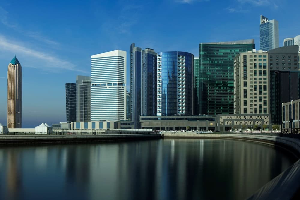 Radisson Blu Hotel Dubai Waterfront — 1