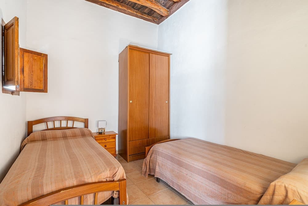 Cas Consul in Ibiza With 4 Bedrooms and 3 Bathrooms — 16