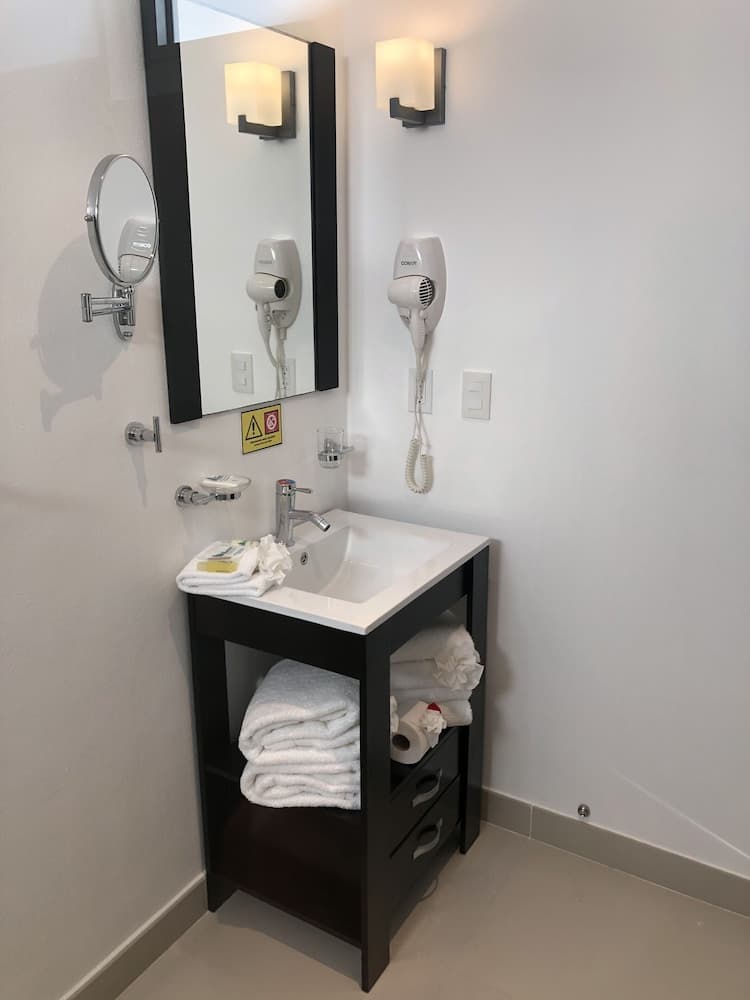 Suites Malecon Cancun — 26