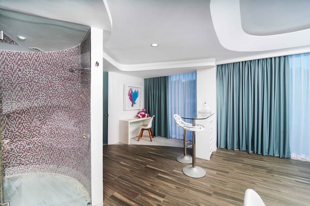 The Carmen Hotel - Ocean Front — 25