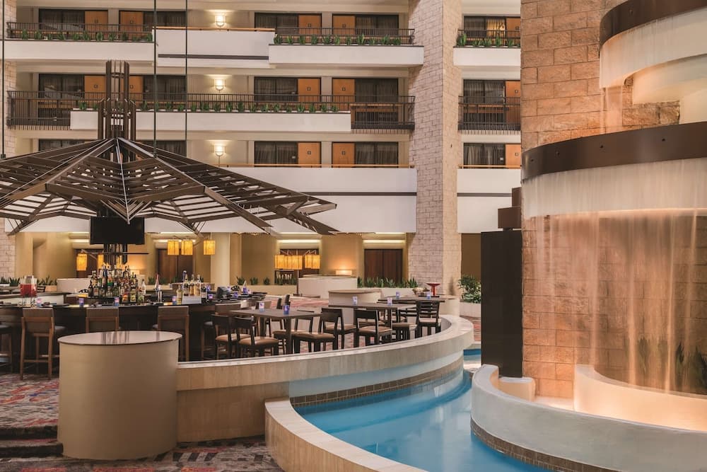 Embassy Suites by Hilton Orlando International Dr ICON Park — 20