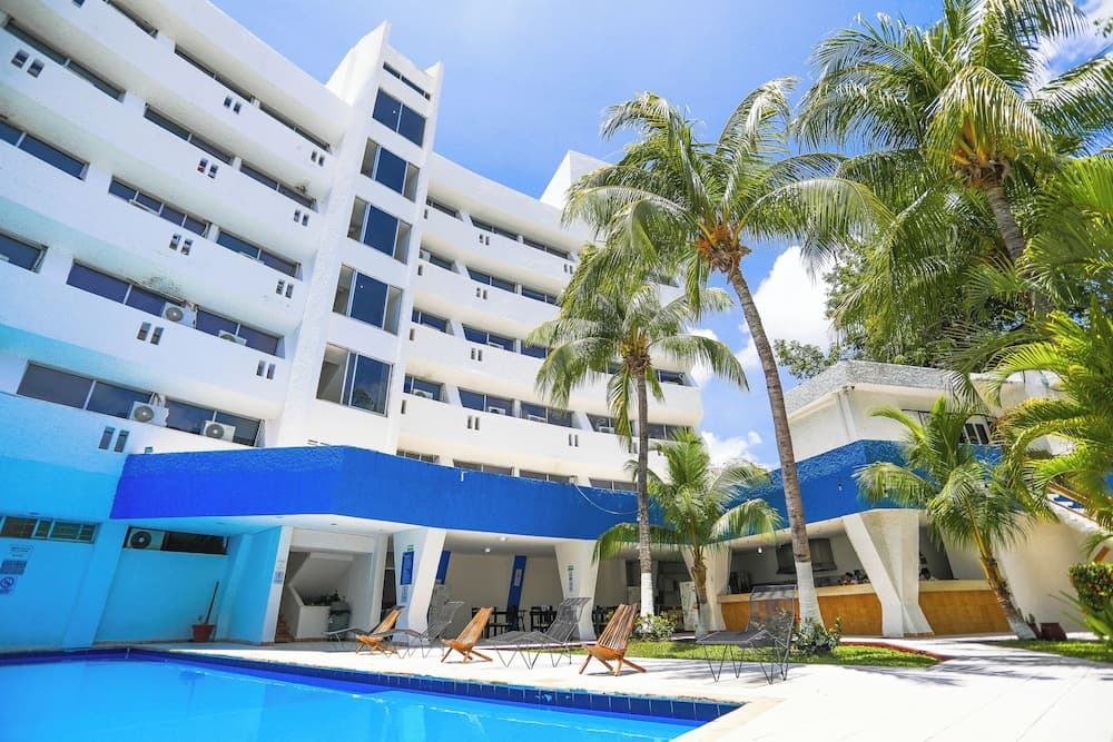 Caribe Internacional Cancun — 23
