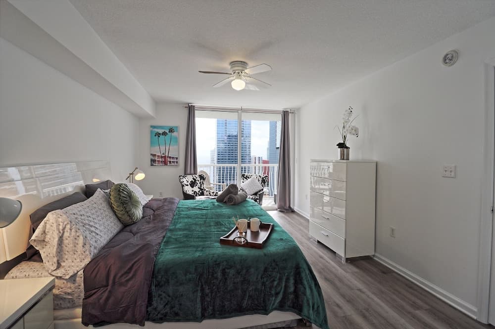 OneLuxStay in the Heart of Brickell — 10