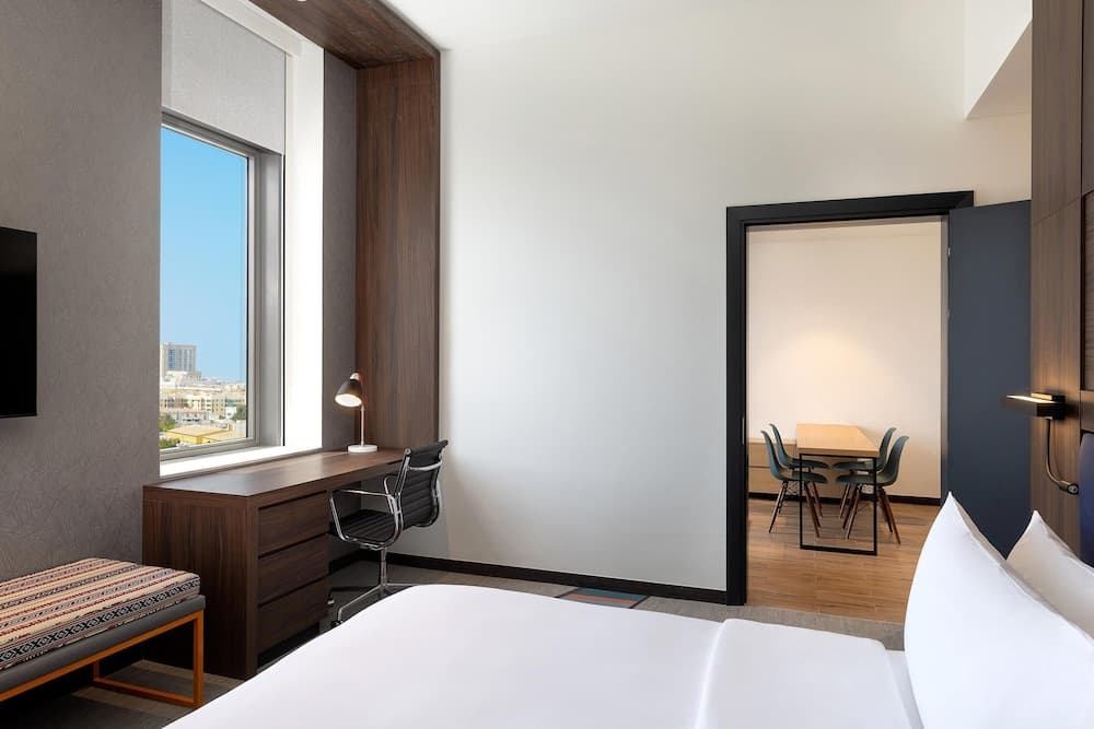 Aloft Al Mina Dubai — 8