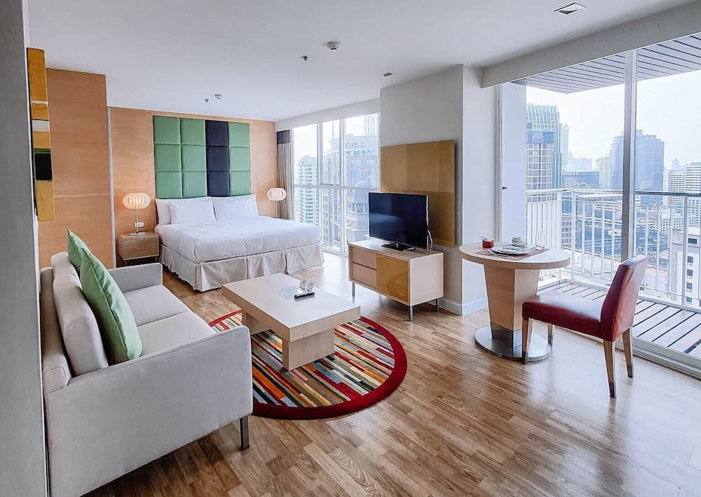 Urbana Langsuan Hotel — 26