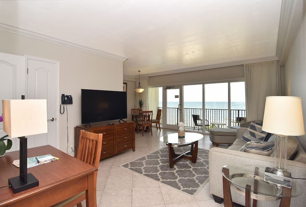 The Sea Lord Hotel & Suites (Adults Only) — 5