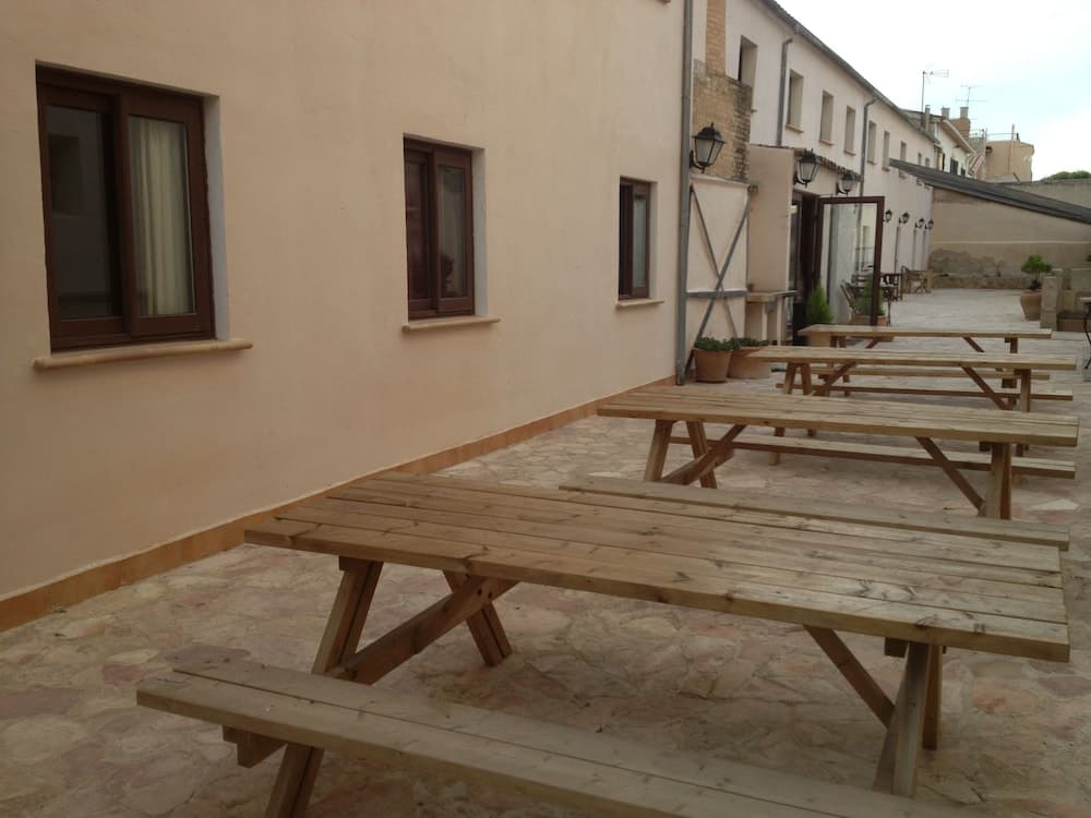 BHG Hostel Secar de la Real — 10