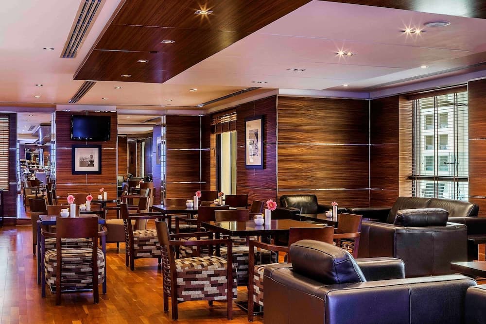 Hilton Dubai Il Cammino — 18