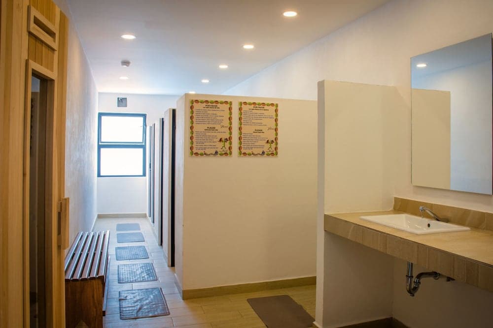 Nomads Party Hotel & Hostel — 13