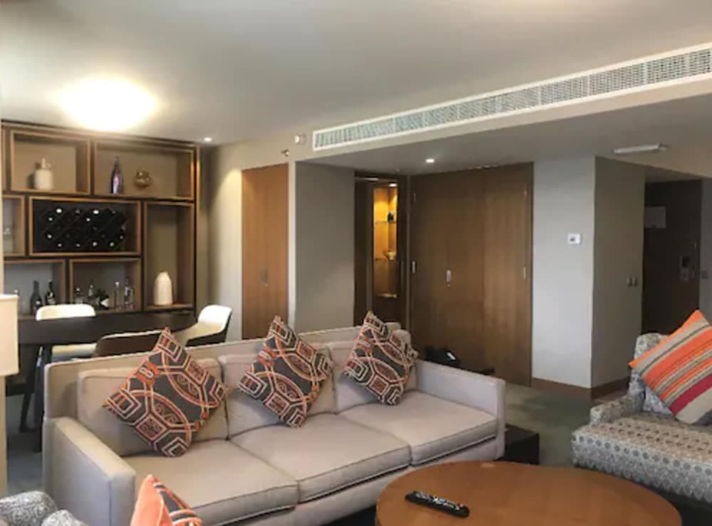 Hyatt Regency Galleria Residence Dubai — 13