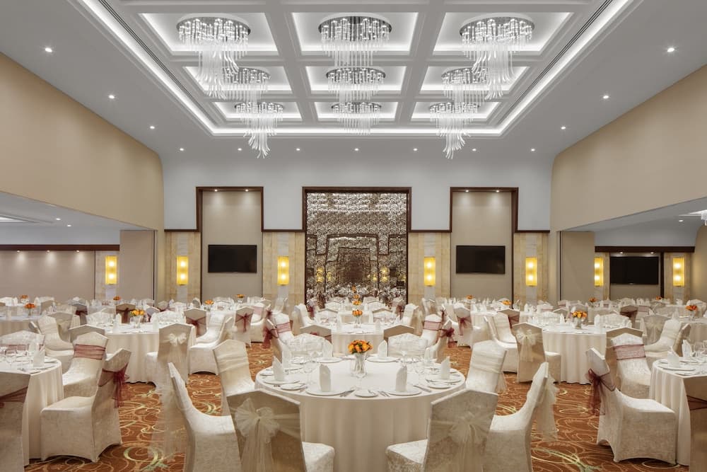 Renaissance Business Bay Hotel, Dubai — 10