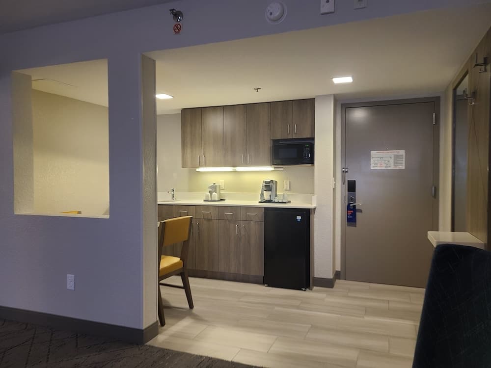 Holiday Inn Express & Suites Ft. Lauderdale N - Exec Airport, un hotel IHG — 9