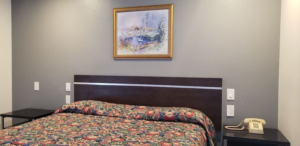 Starlight Inn La Brea — 3