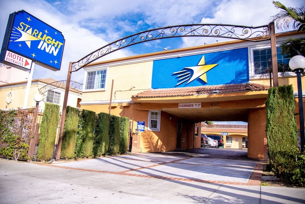 Starlight Inn La Brea — 12