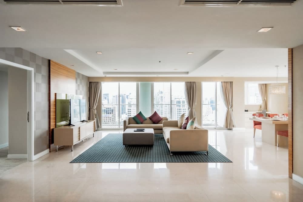 Urbana Langsuan Hotel — 19