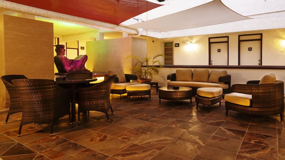 Hotel & Suites Nader — 3
