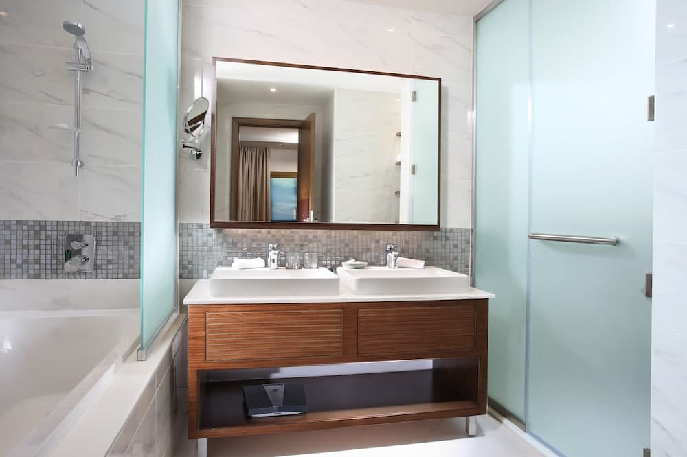 Metropolitan Hotel Dubai — 5