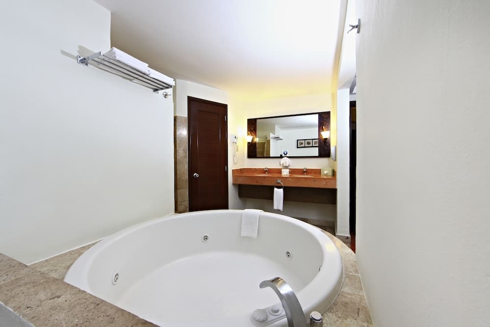 Sandos Caracol Eco Resort - All Inclusive — 17