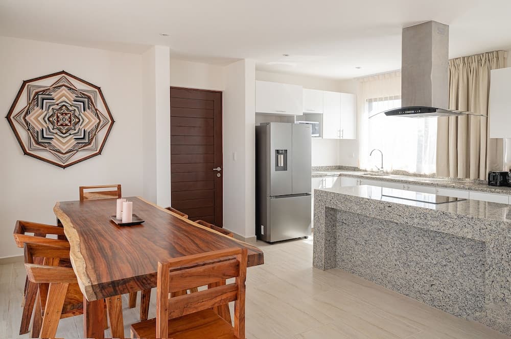 Blue Luxury Kukulkan — 24