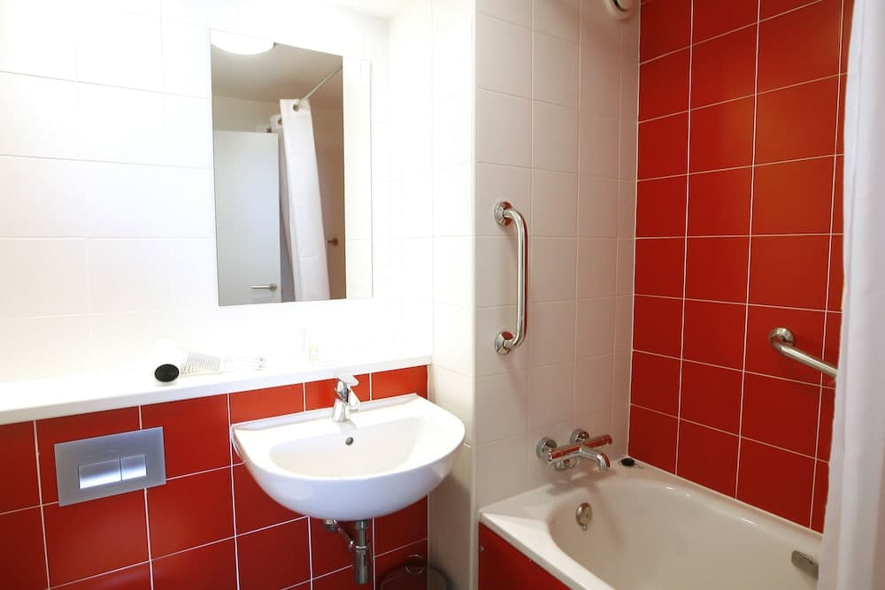 Travelodge Barcelona Poblenou — 30