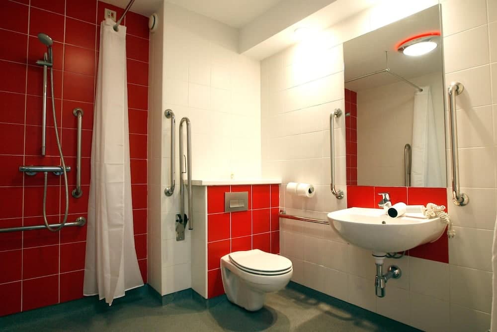 Travelodge Madrid Torrelaguna — 17