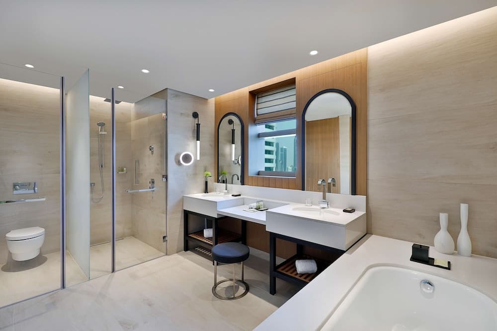 DoubleTree by Hilton Dubai - Business Bay — 10