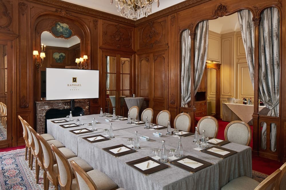 Hotel Raphael — 17