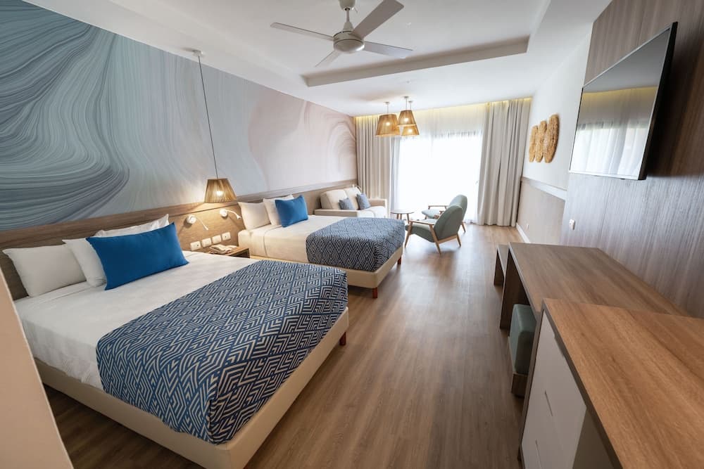 Bahia Principe Grand Bavaro - All-Inclusive — 14