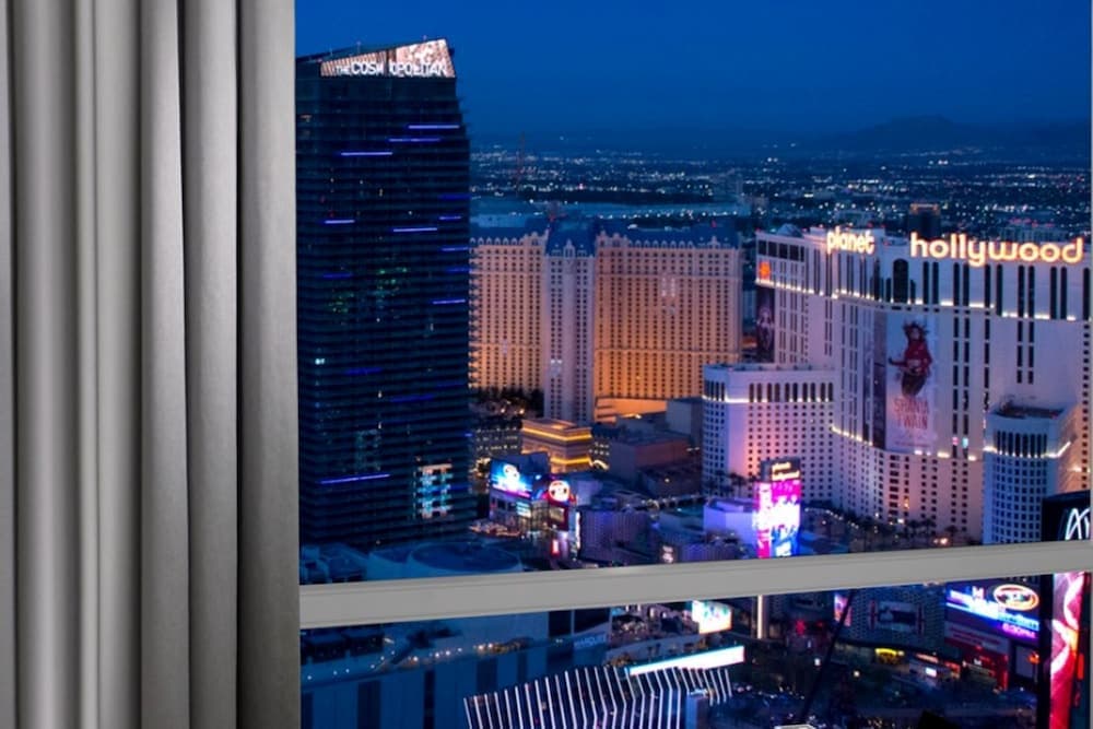 ARIA Sky Suite — 18