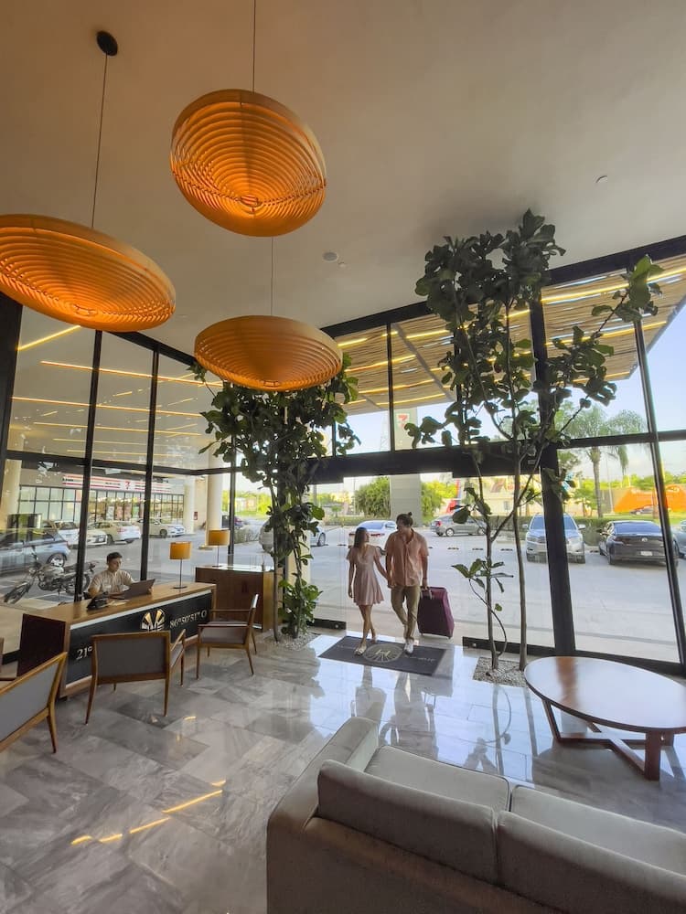 Colmena Cancún — 6
