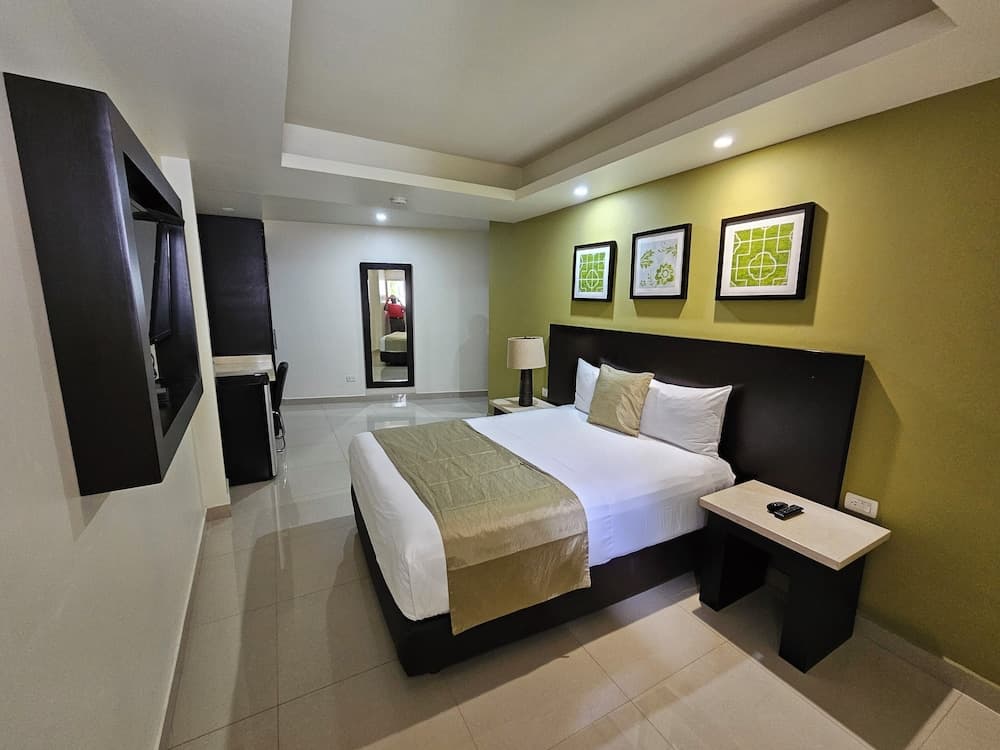 Maria Elena Hotel — 25