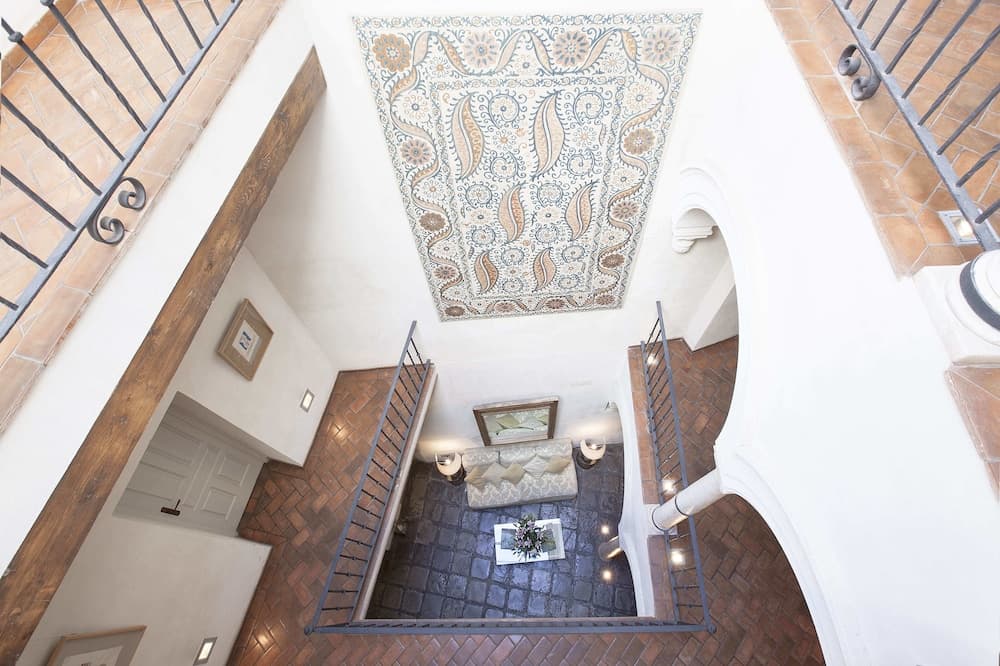 Boutique-Hotel Corral del Rey by ALUZ Collection — 3