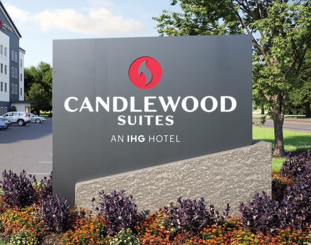 Candlewood Suiten Miami Doral by IHG — 1