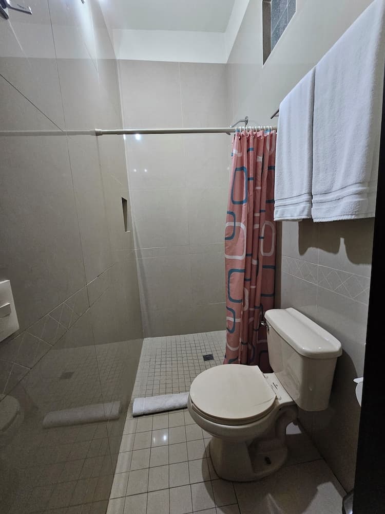 Maria Elena Hotel — 4