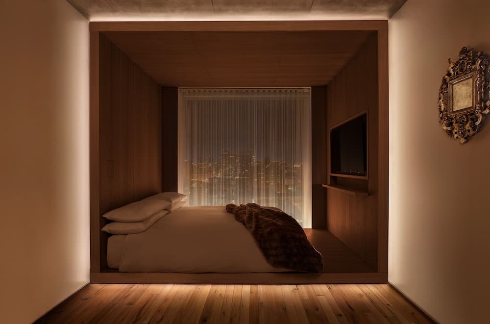 PUBLIC, an Ian Schrager hotel — 26