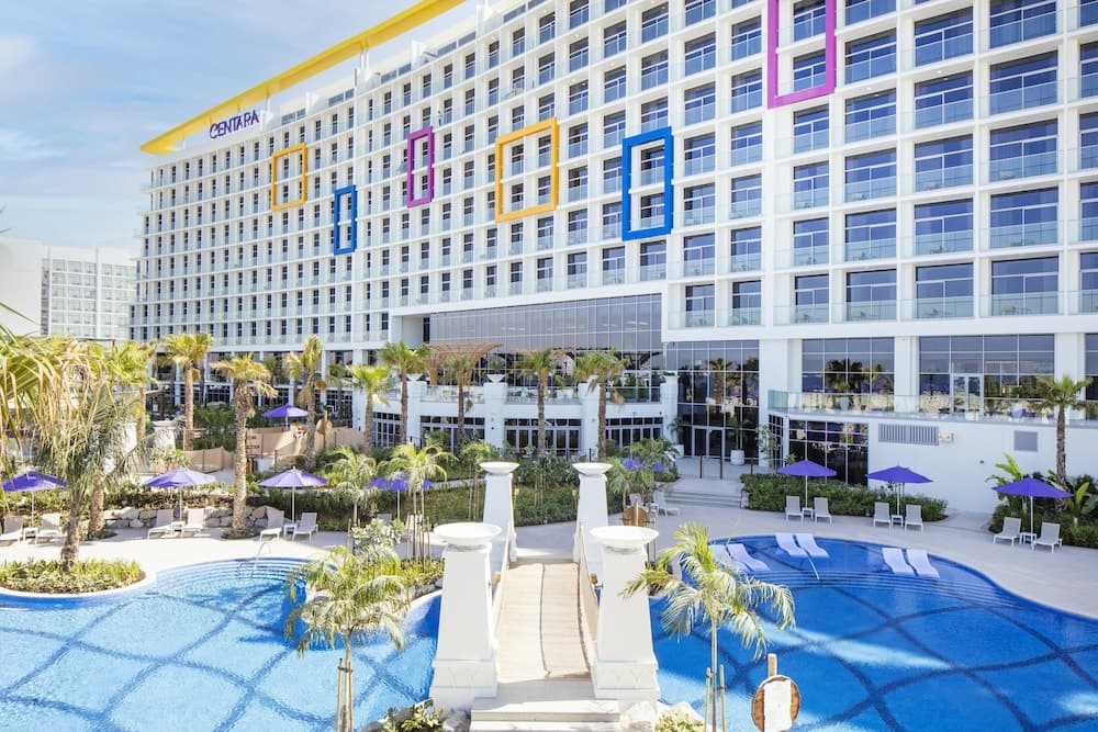 Centara Mirage Beach Resort Dubai — 1