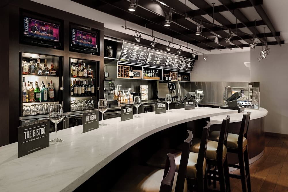 Courtyard by Marriott Miami Centro — 12
