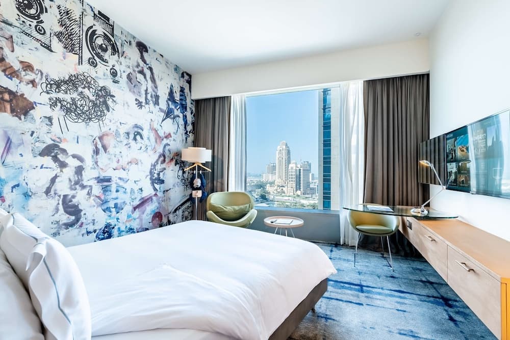Media One Hotel Dubai — 11