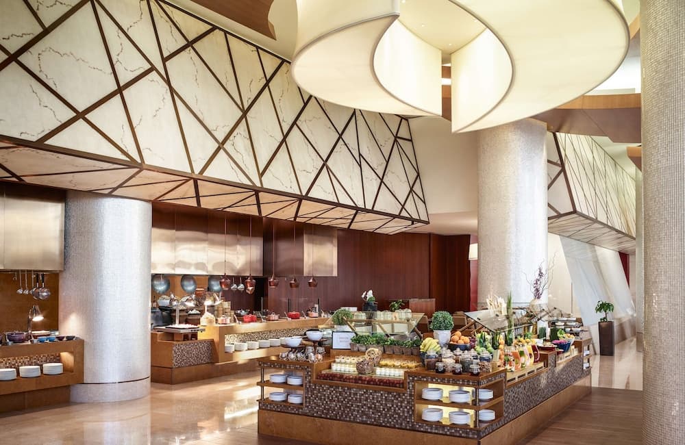 Swissotel Al Ghurair — 15