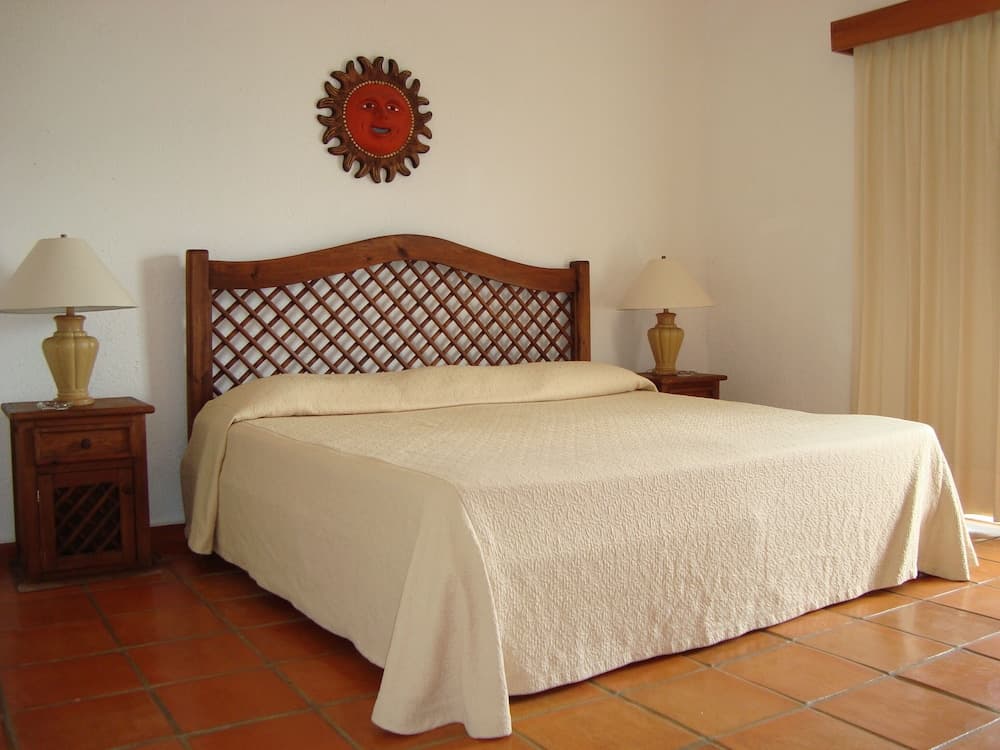 Las Palmas Condominio — 13