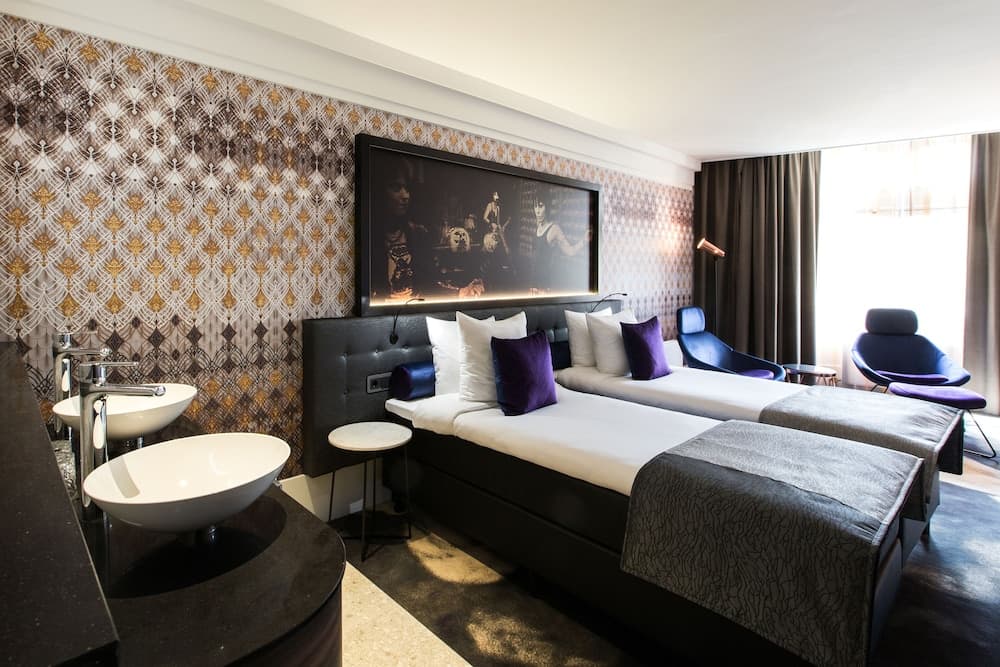 Clayton Hotel Amsterdam American — 25