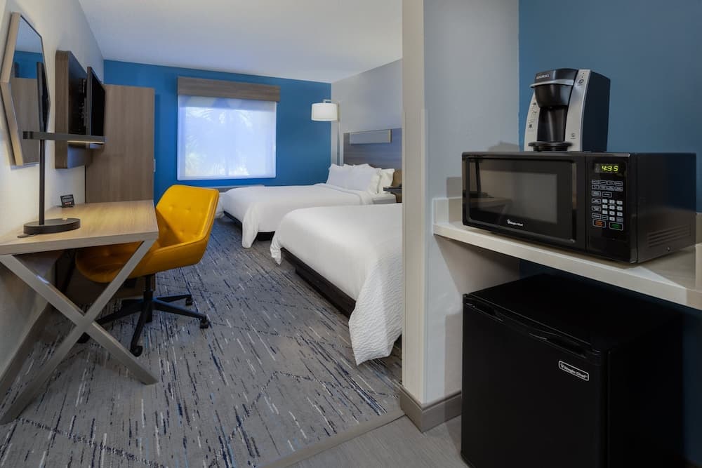 Holiday Inn Express Hotel & Suites New Tampa I-75 by IHG — 27