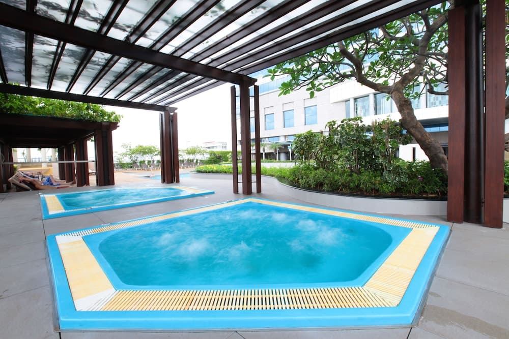 Pathumwan Princess Hotel — 25