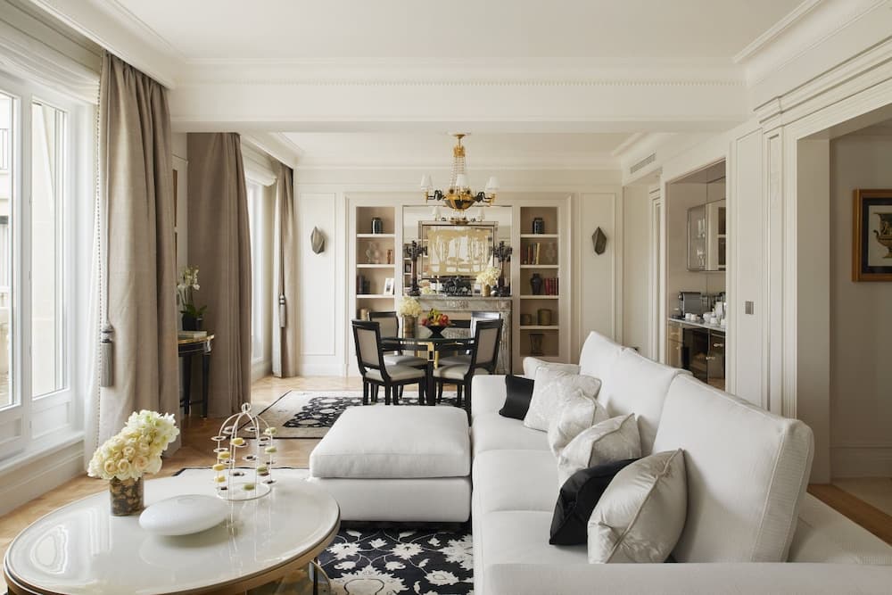 Four Seasons Hotel George V — 19