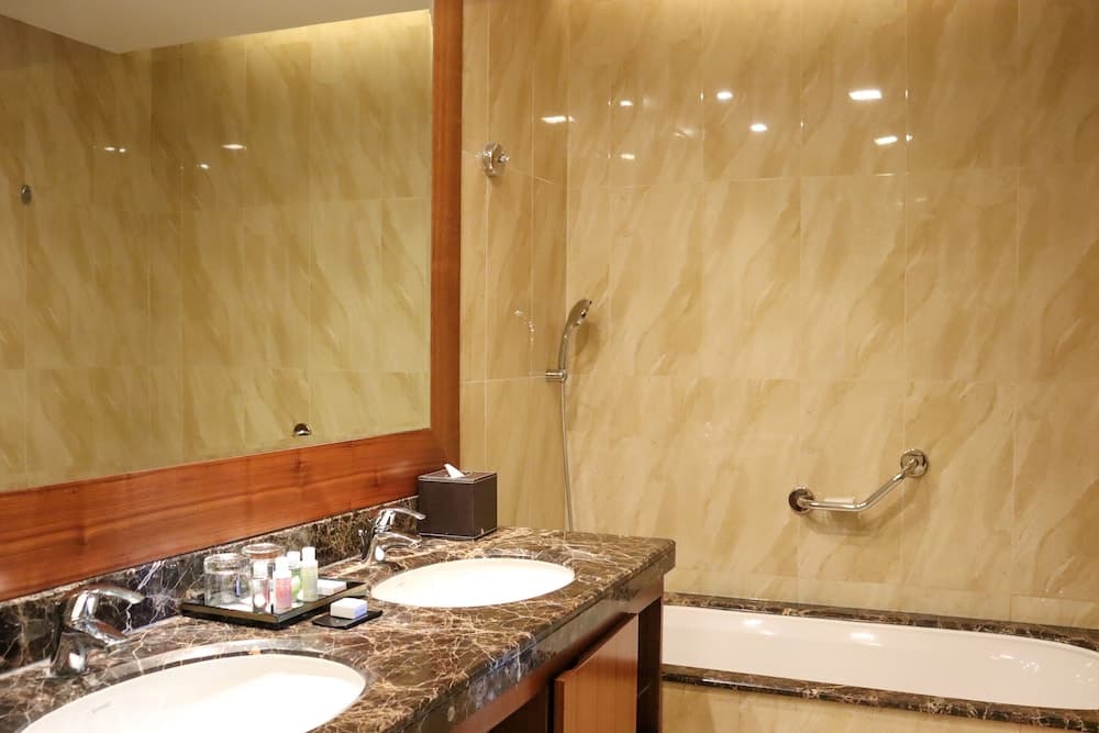 La Suite Dubai Hotel & Apartments — 19