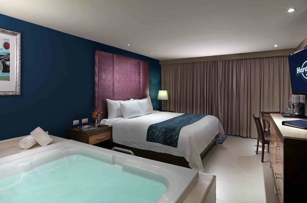 Hard Rock Hotel Cancún - Todo Incluido — 5