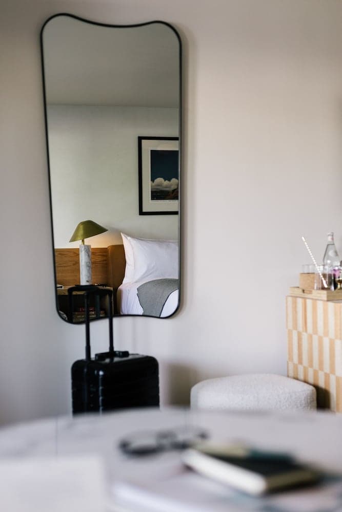 Short Stories Hotel — 9
