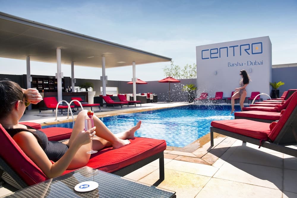 Centro Barsha — 25