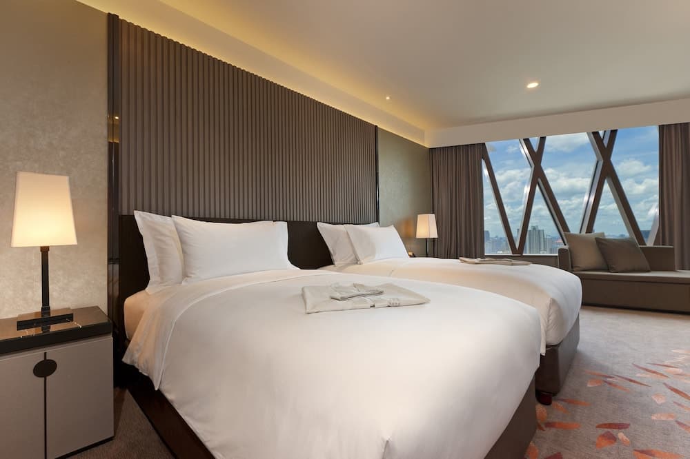 The Okura Prestige Bangkok — 24